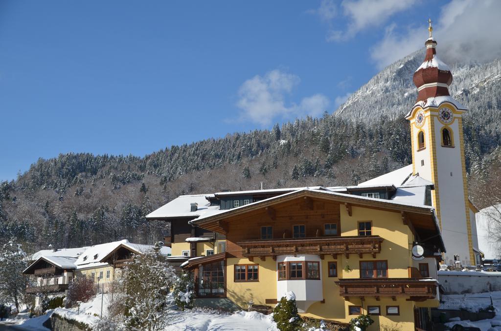 Landhotel Kirchenwirt 운켄 외부 사진