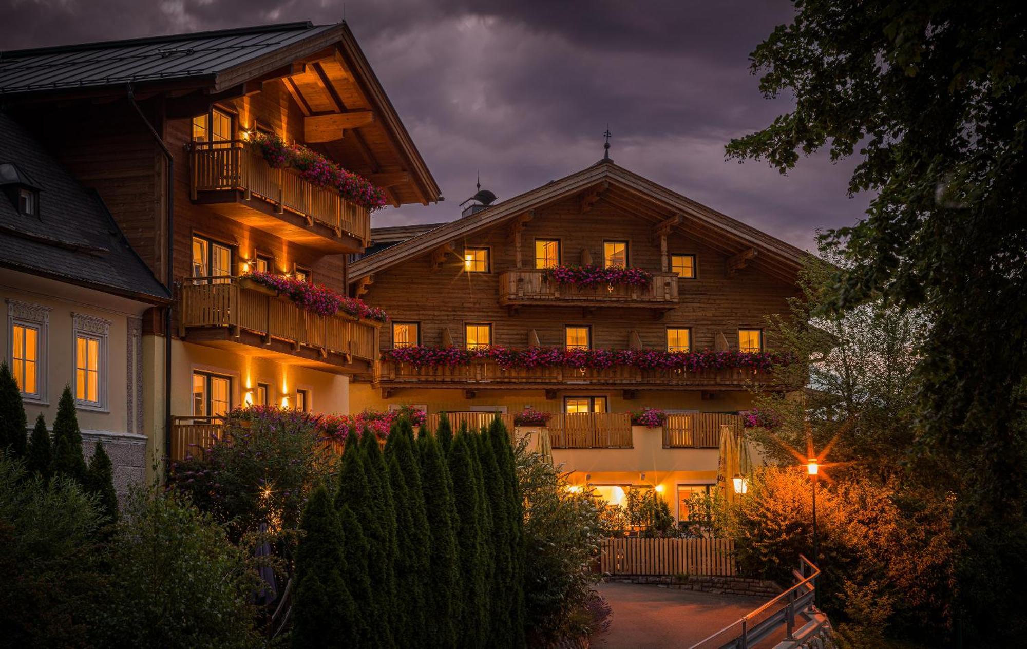 Landhotel Kirchenwirt 운켄 외부 사진